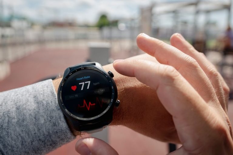 Top 10 Reasons You Should Buy a Smartwatch